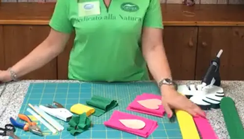 tutorial fiori di carta materiali